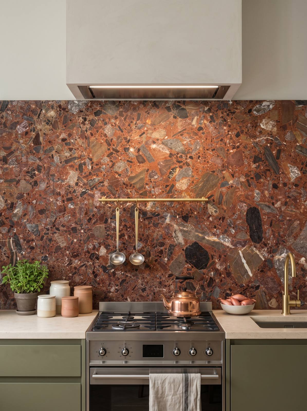Breccia Red